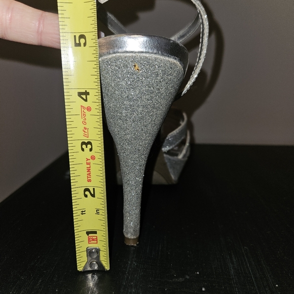 Sparkly silver platform heels UNLISTED brand - Picture 5 of 6